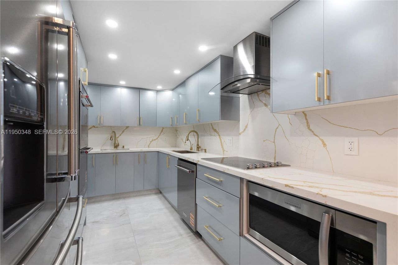 1880 S Ocean Dr, Unit PH1, Hallandale Beach, FL 33009 Photo