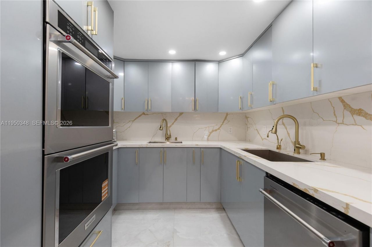 1880 S Ocean Dr, Unit PH1, Hallandale Beach, FL 33009 Photo