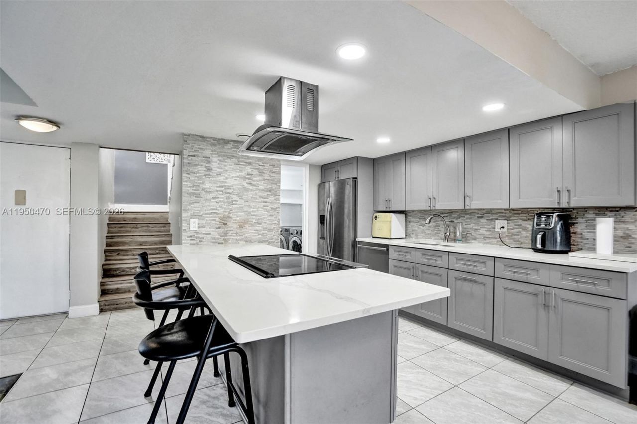 9451 Live Oak Pl, Unit 102, Davie, FL 33324 Photo