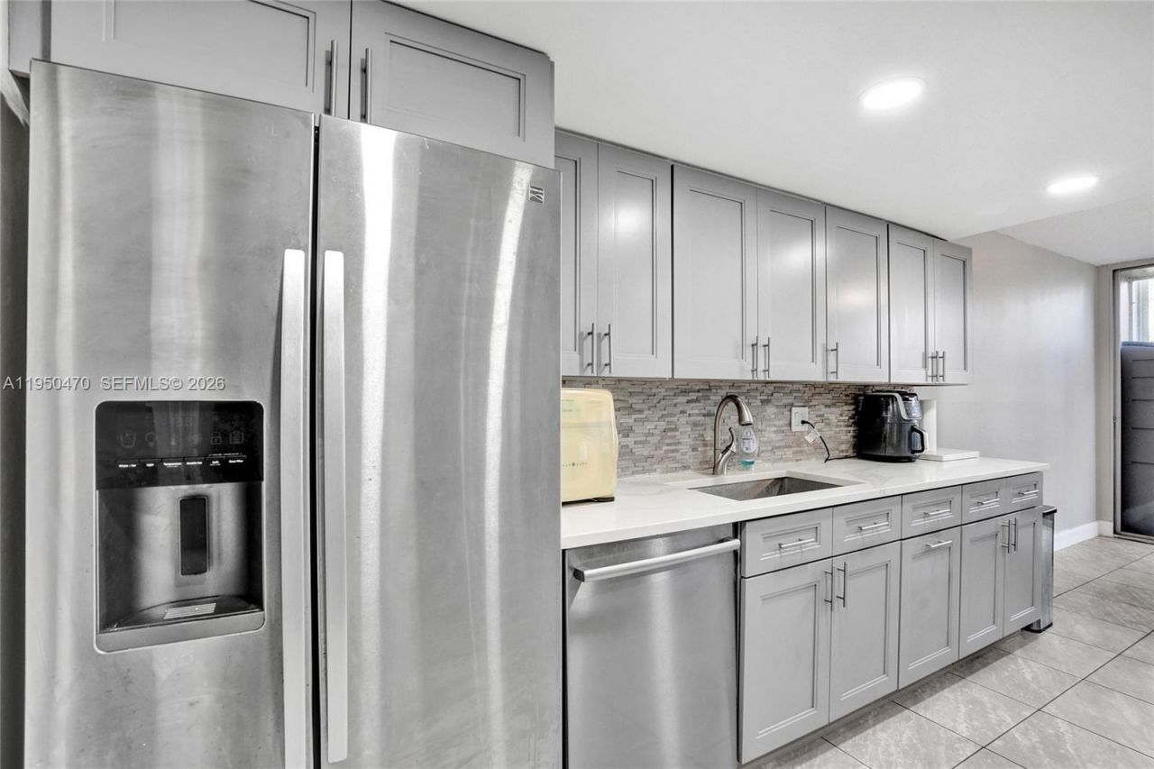 9451 Live Oak Pl, Unit 102, Davie, FL 33324 Photo