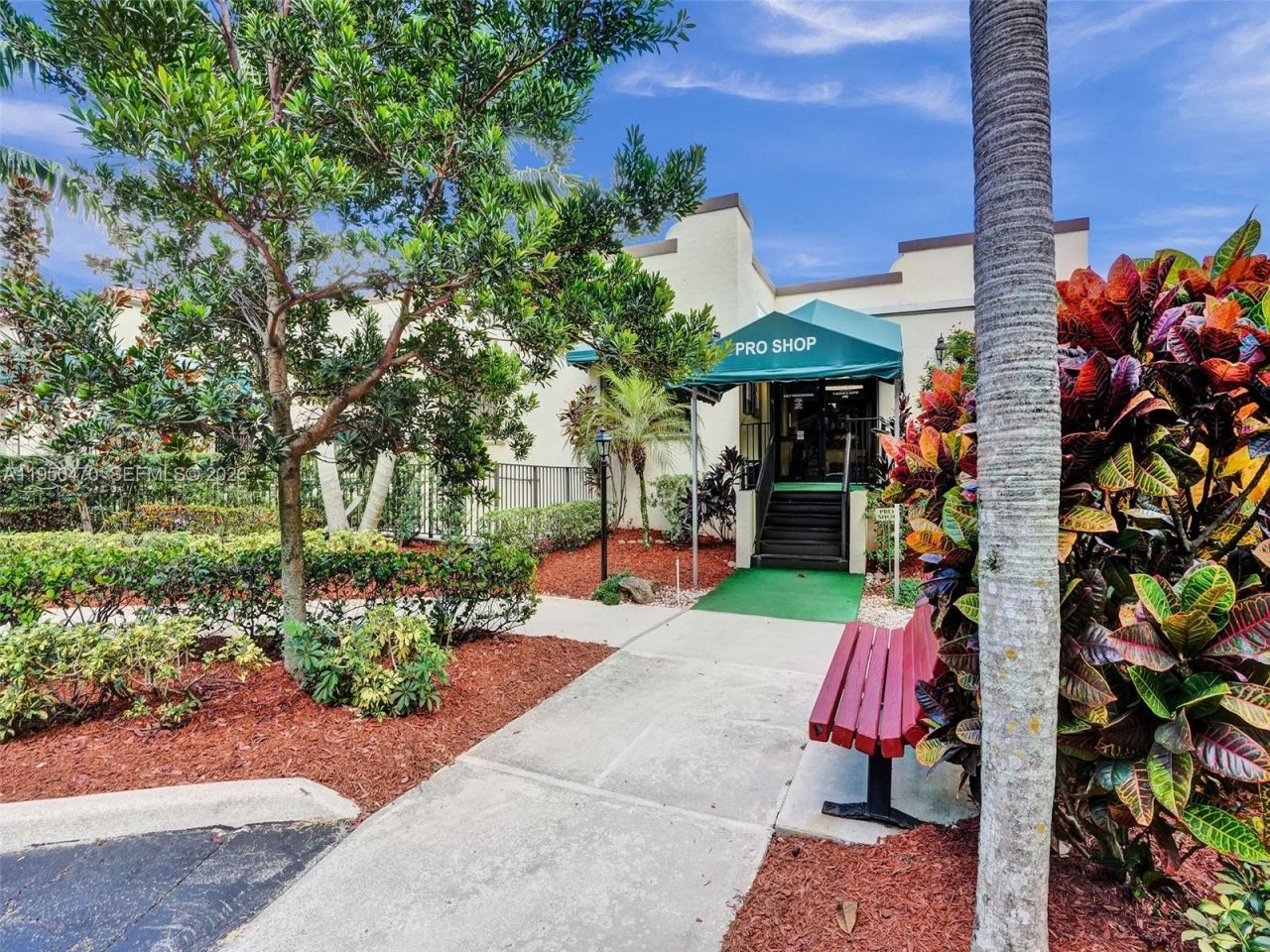 9451 Live Oak Pl, Unit 102, Davie, FL 33324 Photo