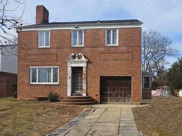 770 W Broadway, Woodmere, NY 11598