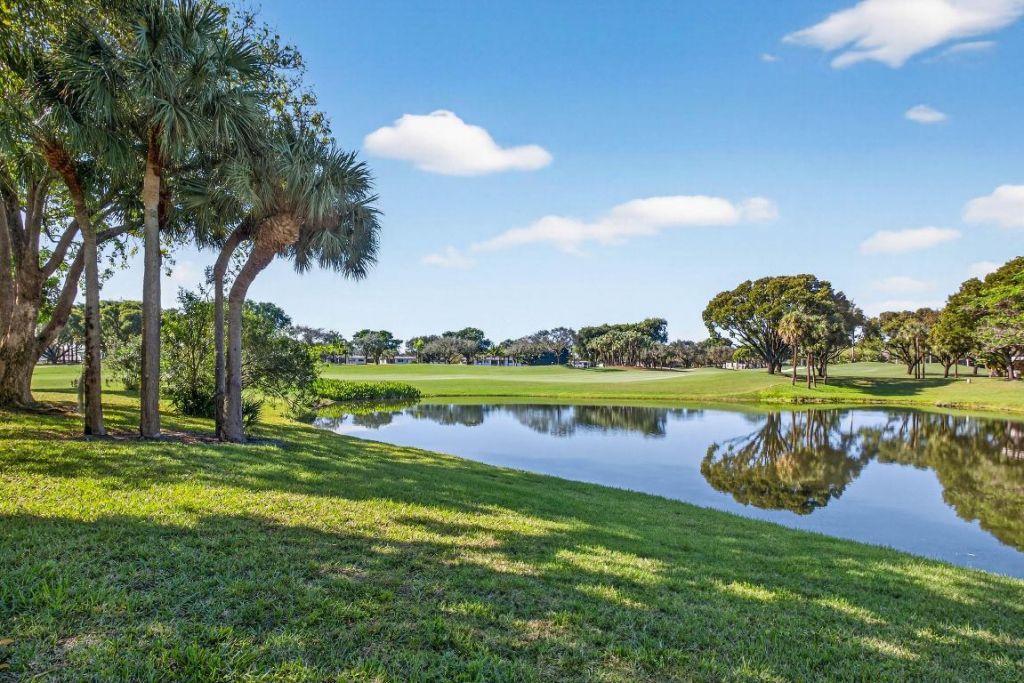 61 Eastgate Drive, Unit H, Boynton Beach, FL 33436 Photo