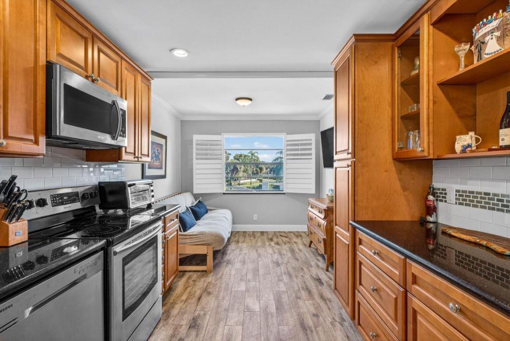 61 Eastgate Drive, Unit H, Boynton Beach, FL 33436 Photo