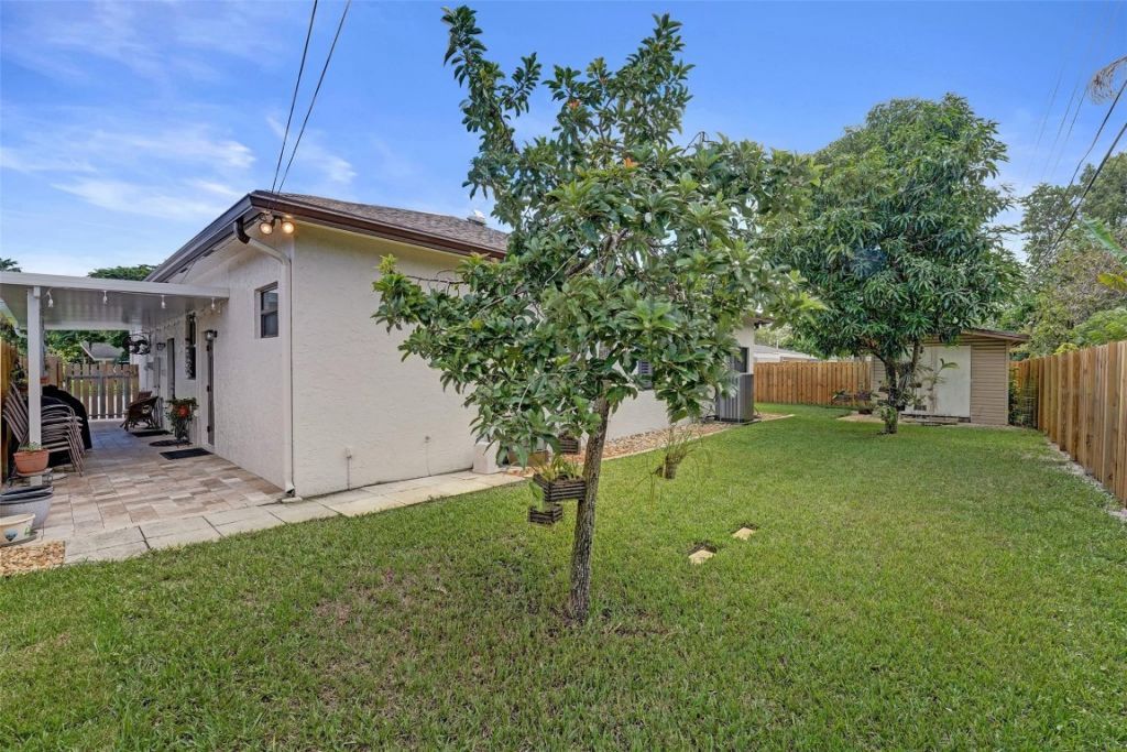 2333 SW 34th Terrace, Fort Lauderdale, FL 33312 Photo