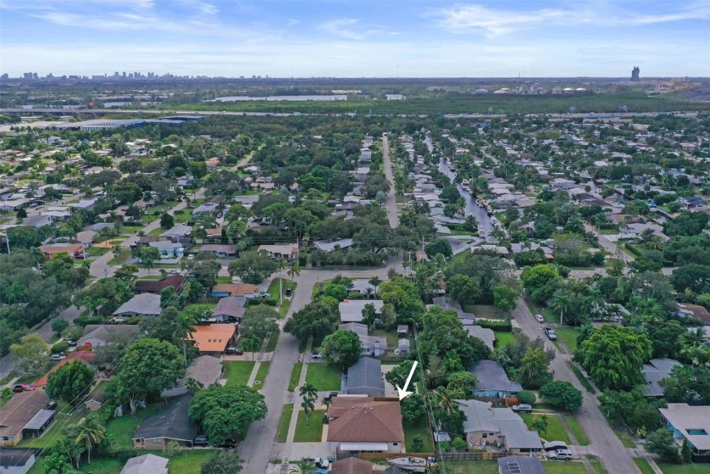 2333 SW 34th Terrace, Fort Lauderdale, FL 33312 Photo