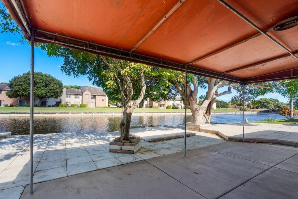 7007 NW 64th Street, Tamarac, FL 33321 Photo