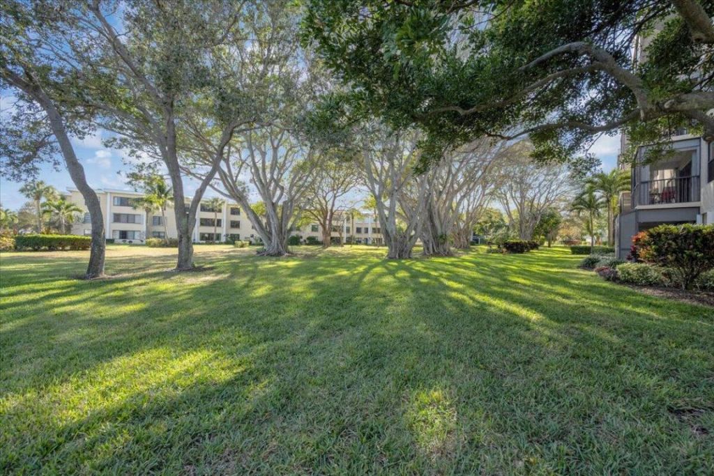 300 N Highway A1a, Unit 305i, Jupiter, FL 33477 Photo