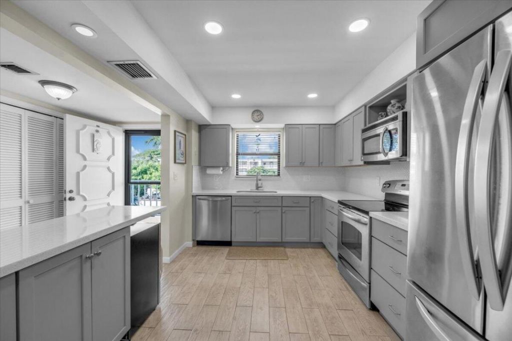 300 N Highway A1a, Unit 305i, Jupiter, FL 33477 Photo