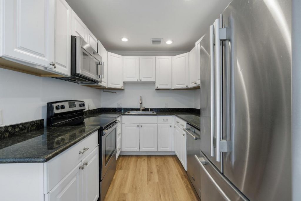 640 Forest Hill Boulevard, West Palm Beach, FL 33405 Photo