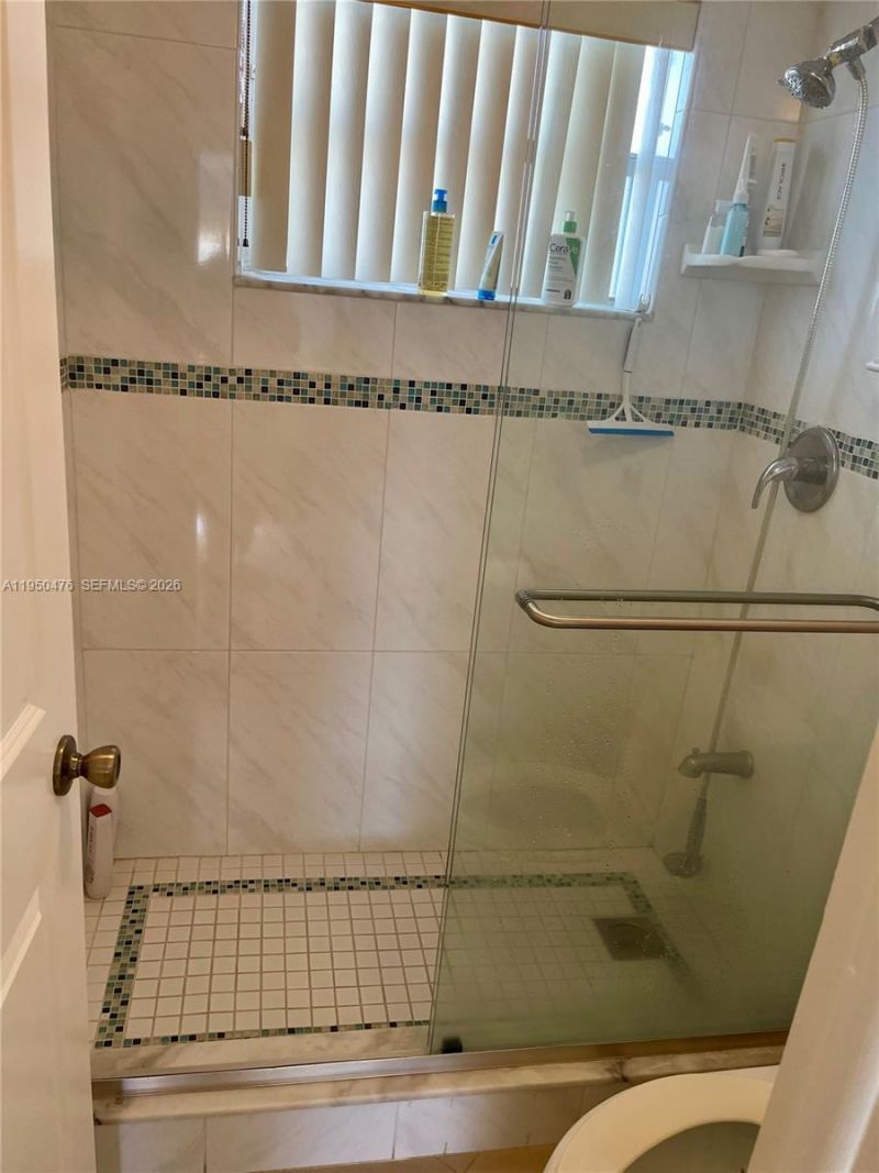 3940 NW 42nd Ave , Unit 319, Lauderdale Lakes, FL 33319 Photo