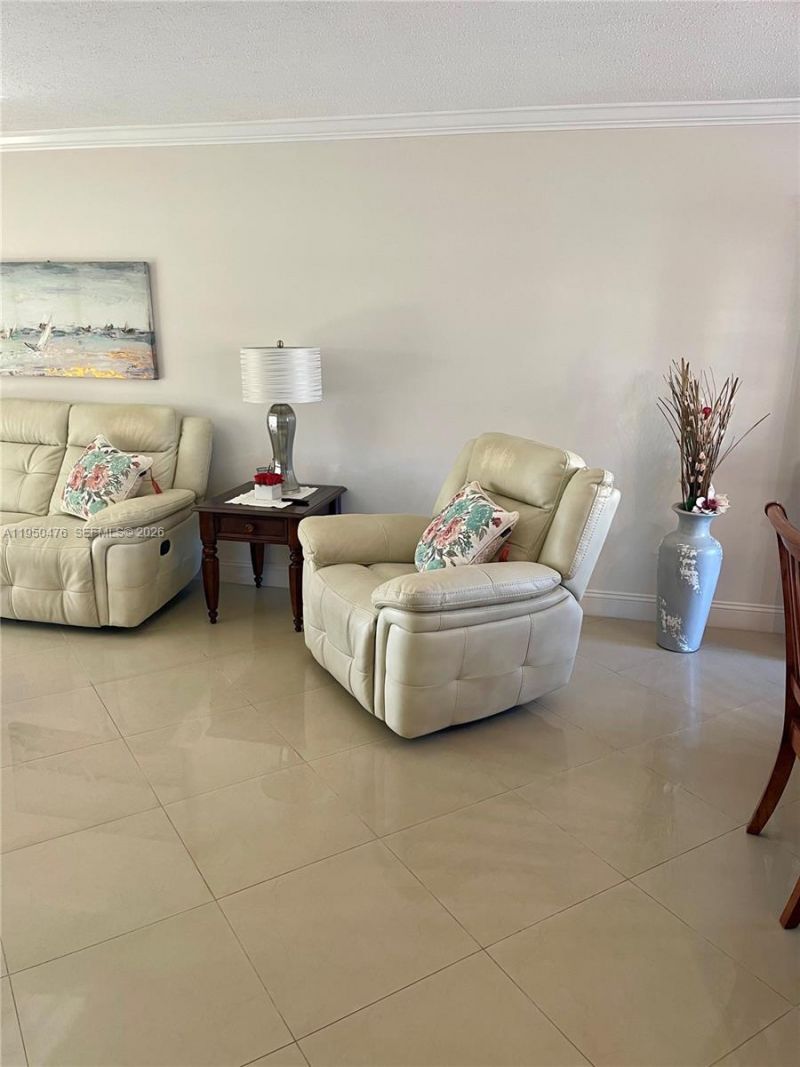 3940 NW 42nd Ave , Unit 319, Lauderdale Lakes, FL 33319 Photo