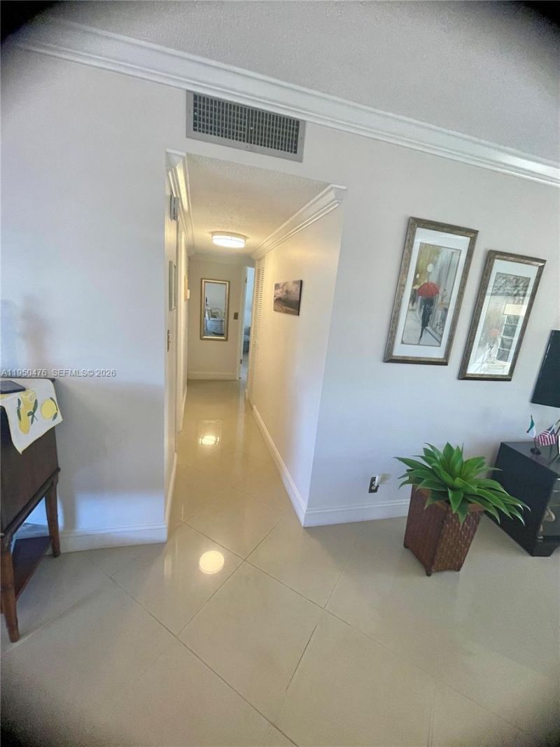 3940 NW 42nd Ave , Unit 319, Lauderdale Lakes, FL 33319 Photo