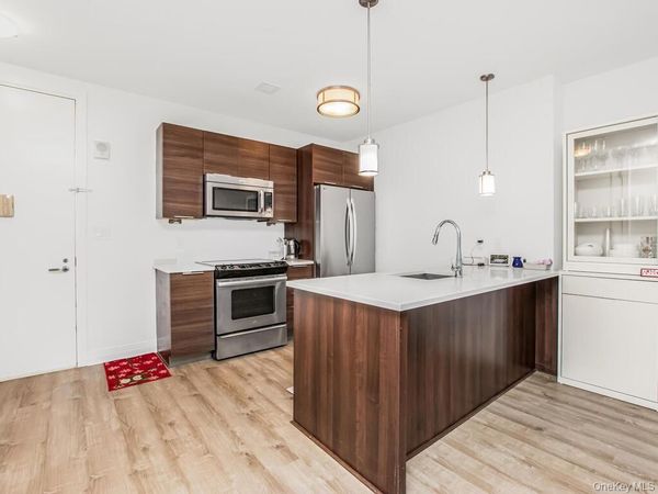 701 Ridge Hill Boulevard, Unit 11C, Yonkers, NY 10710