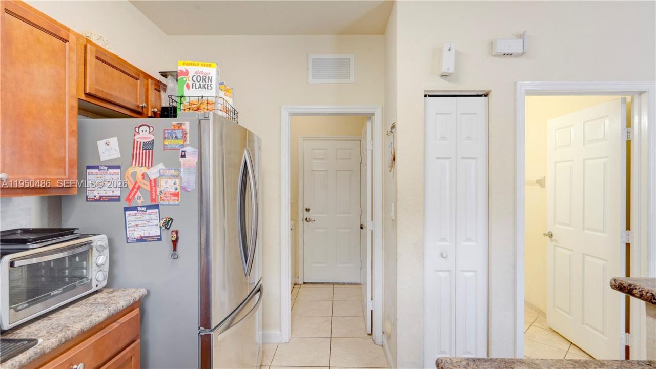 355 NE 31st Ave, Homestead, FL 33033 Photo