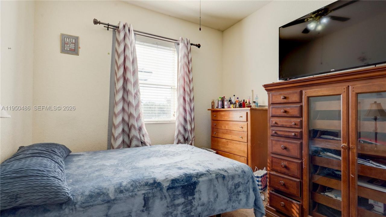 355 NE 31st Ave, Homestead, FL 33033 Photo