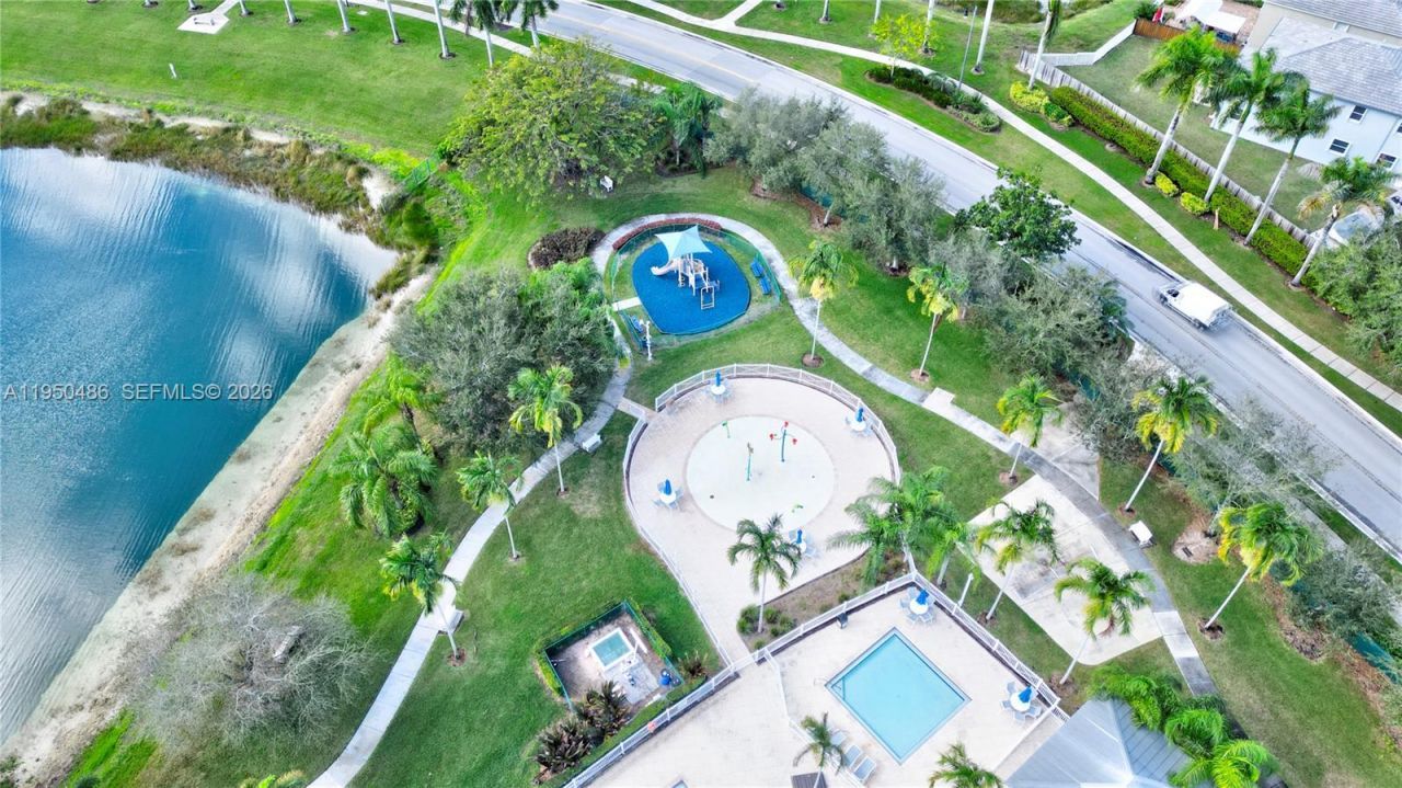 355 NE 31st Ave, Homestead, FL 33033 Photo