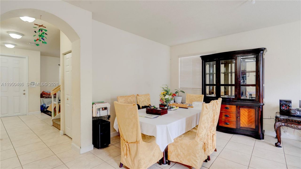 355 NE 31st Ave, Homestead, FL 33033 Photo