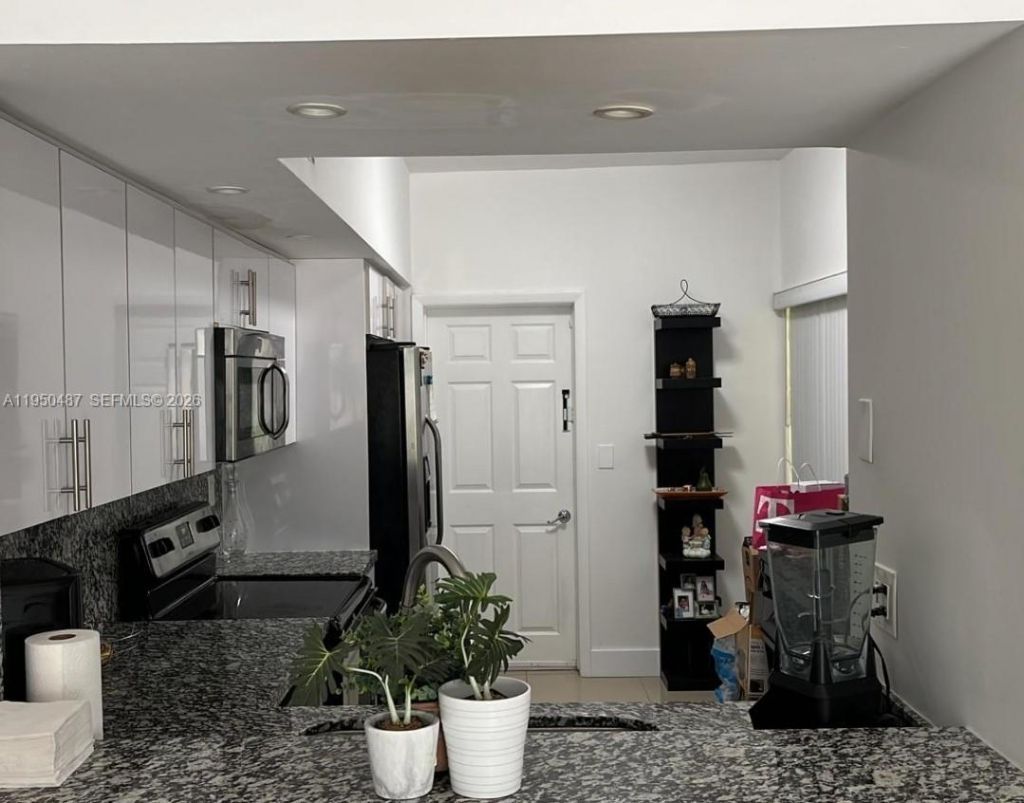 11837 SW 100th St, Miami, FL 33186 Photo