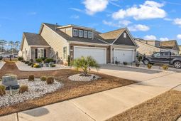 1577 Jardine Loop photo 4