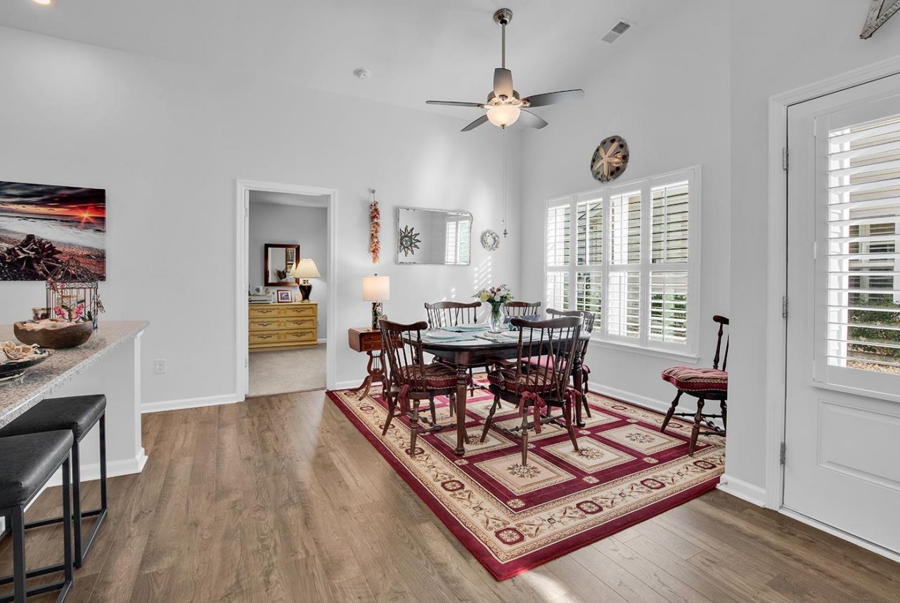 1577 Jardine Loop Photo 8