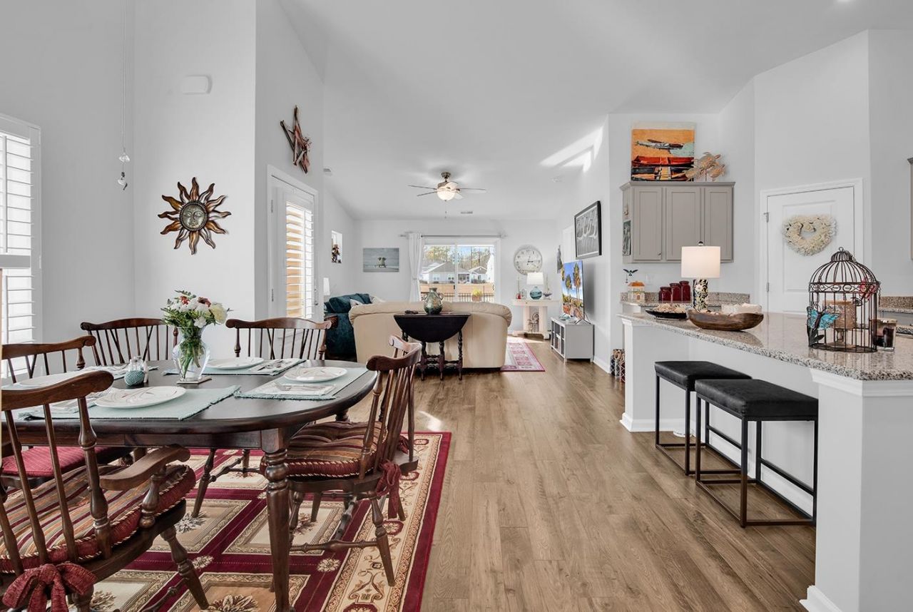 1577 Jardine Loop Photo 9