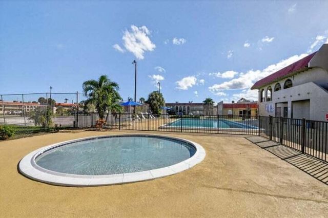 6094 Forest Hill Boulevard, Unit 106, West Palm Beach, FL 33415 Photo