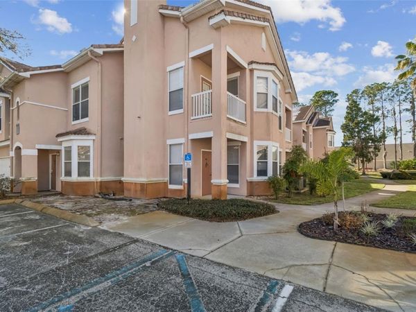 17978 VILLA CREEK DRIVE, TAMPA, FL 33647