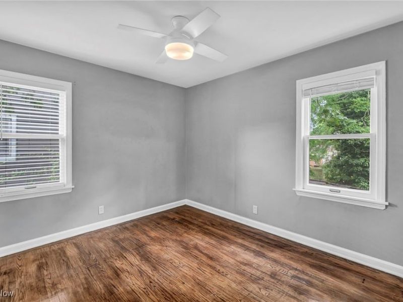 242 N Hawkins Avenue, Akron, OH 44313 Photo 12