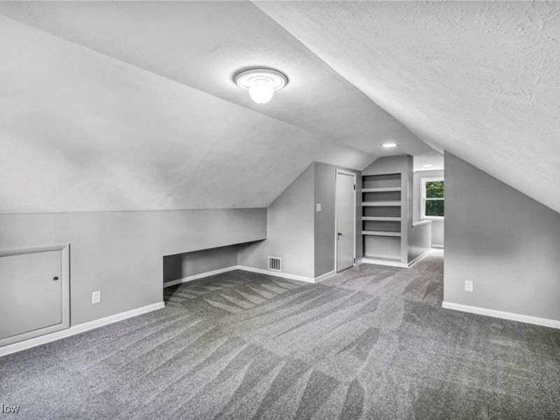 242 N Hawkins Avenue, Akron, OH 44313 Photo 23