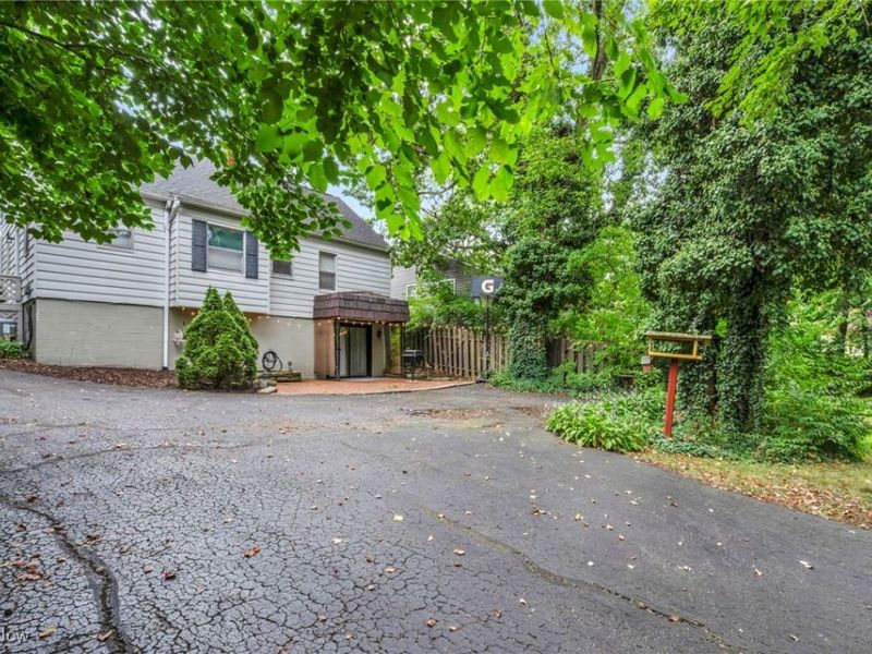 242 N Hawkins Avenue, Akron, OH 44313 Photo 29