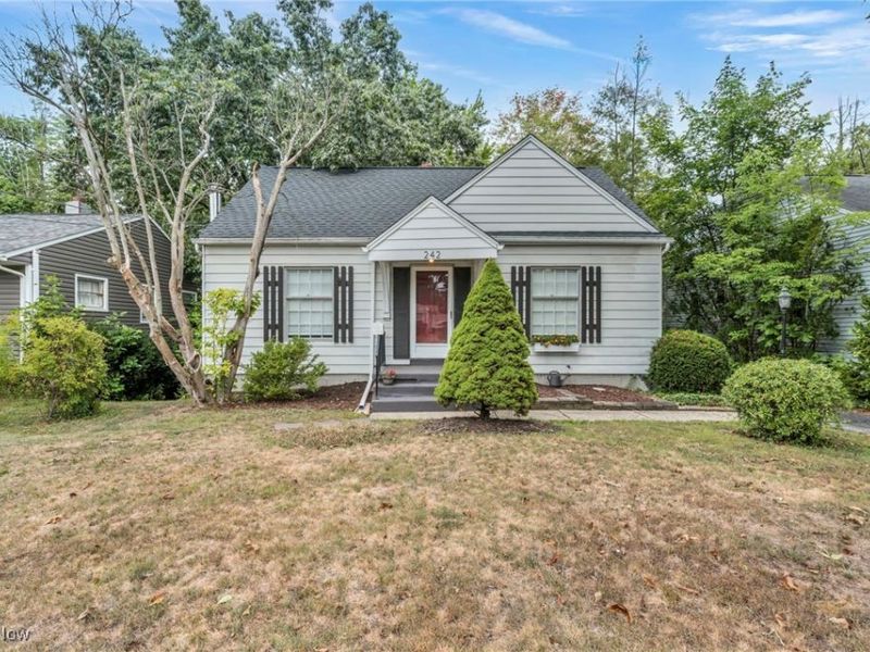 242 N Hawkins Avenue, Akron, OH 44313 Photo 5