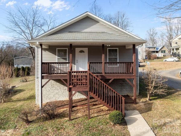 25 Byrd Road, Black Mountain, NC 28711