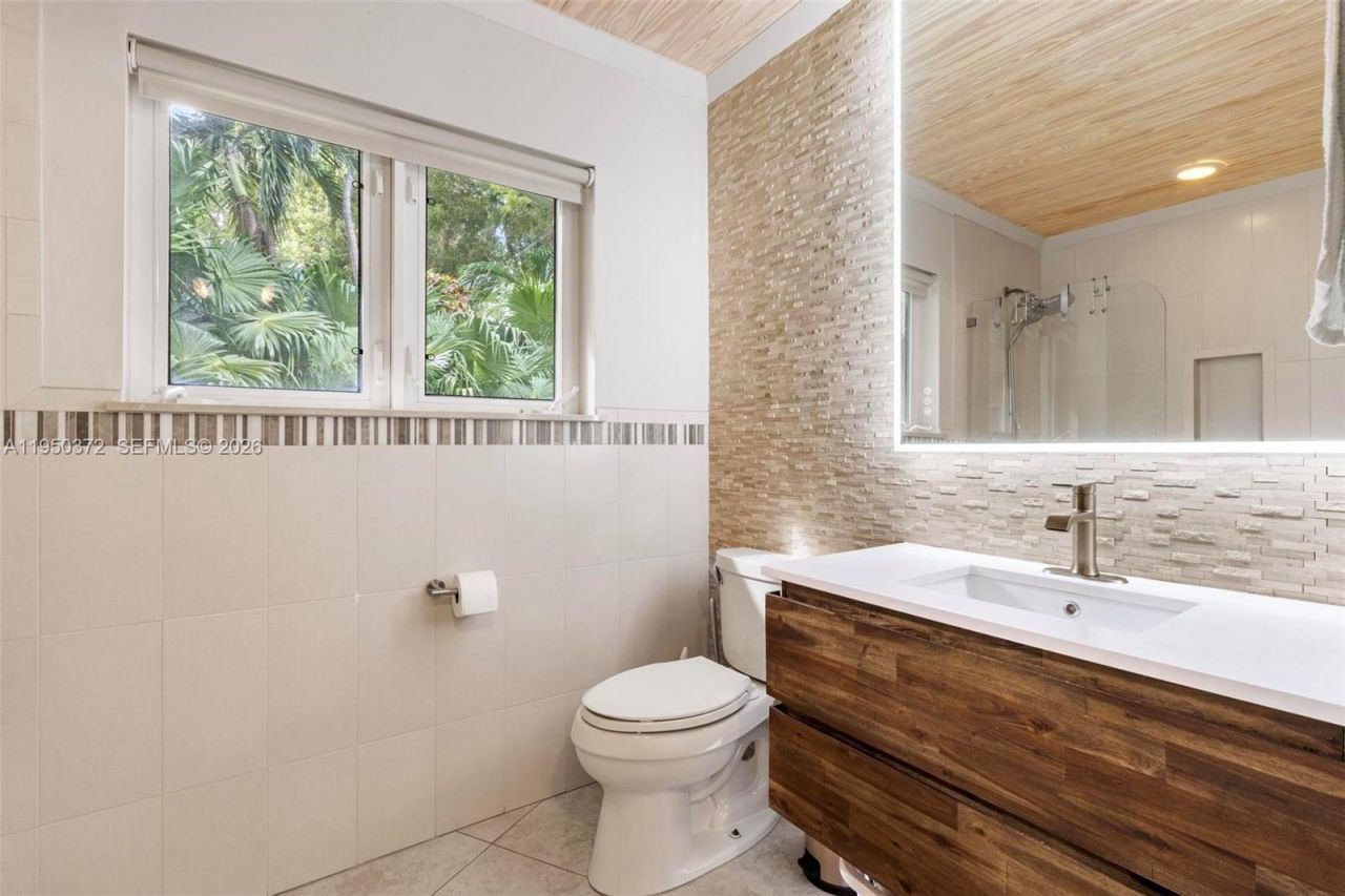 157 Navajo St, Tavernier, FL 33070 Photo