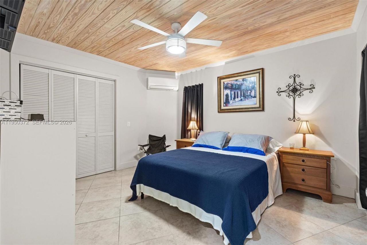 157 Navajo St, Tavernier, FL 33070 Photo