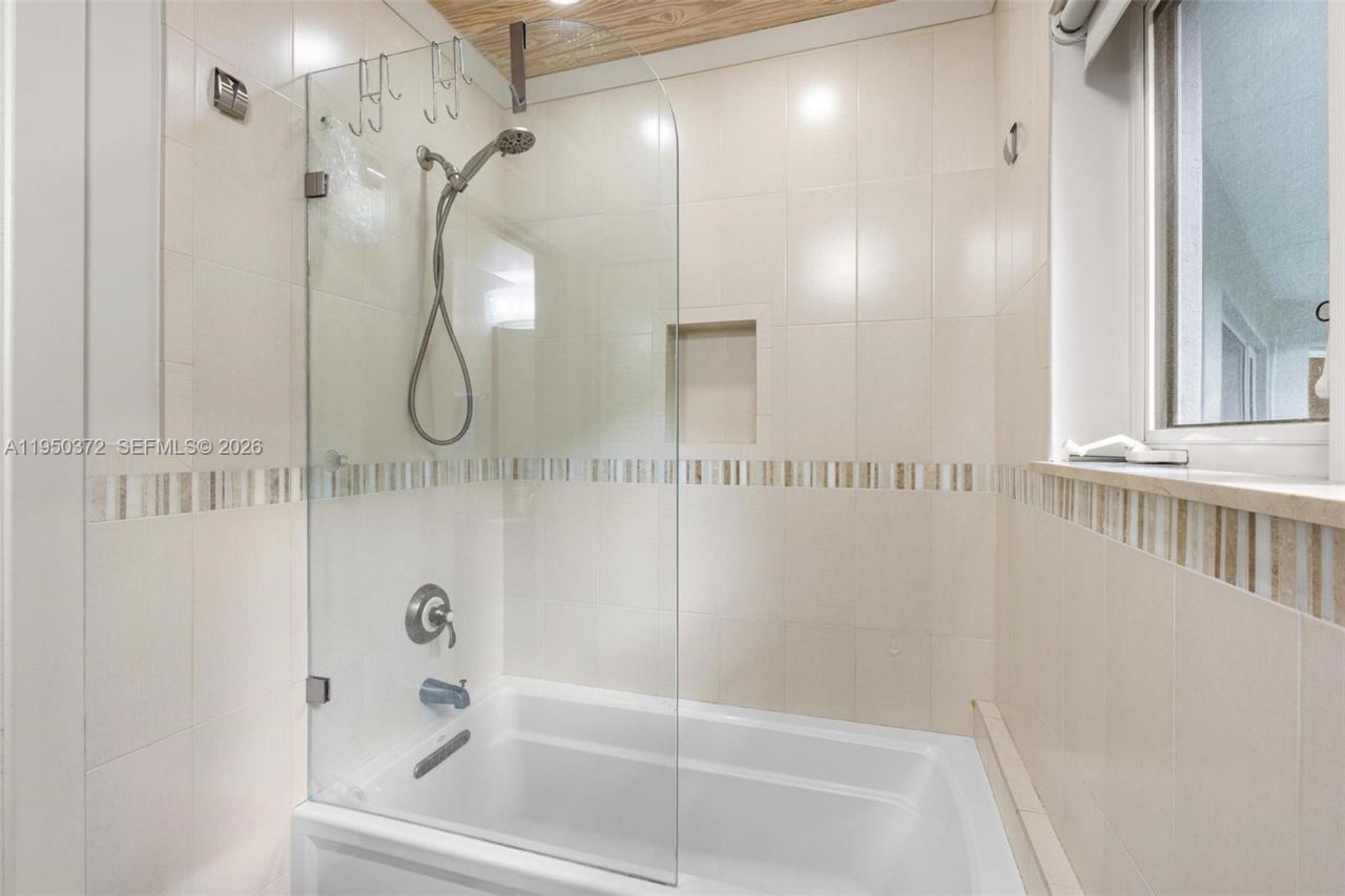 157 Navajo St, Tavernier, FL 33070 Photo