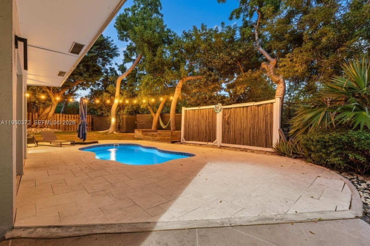 157 Navajo St, Tavernier, FL 33070 Photo