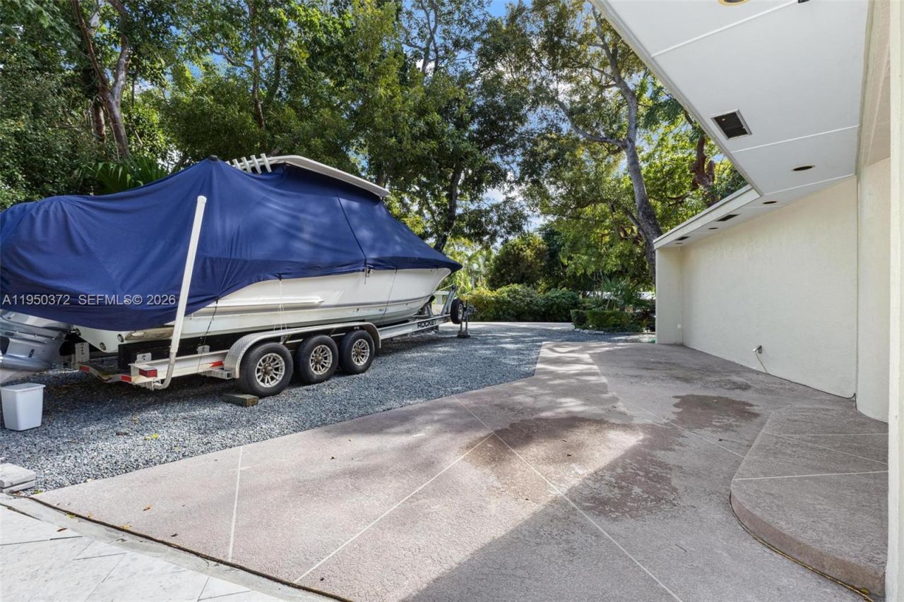 157 Navajo St, Tavernier, FL 33070 Photo