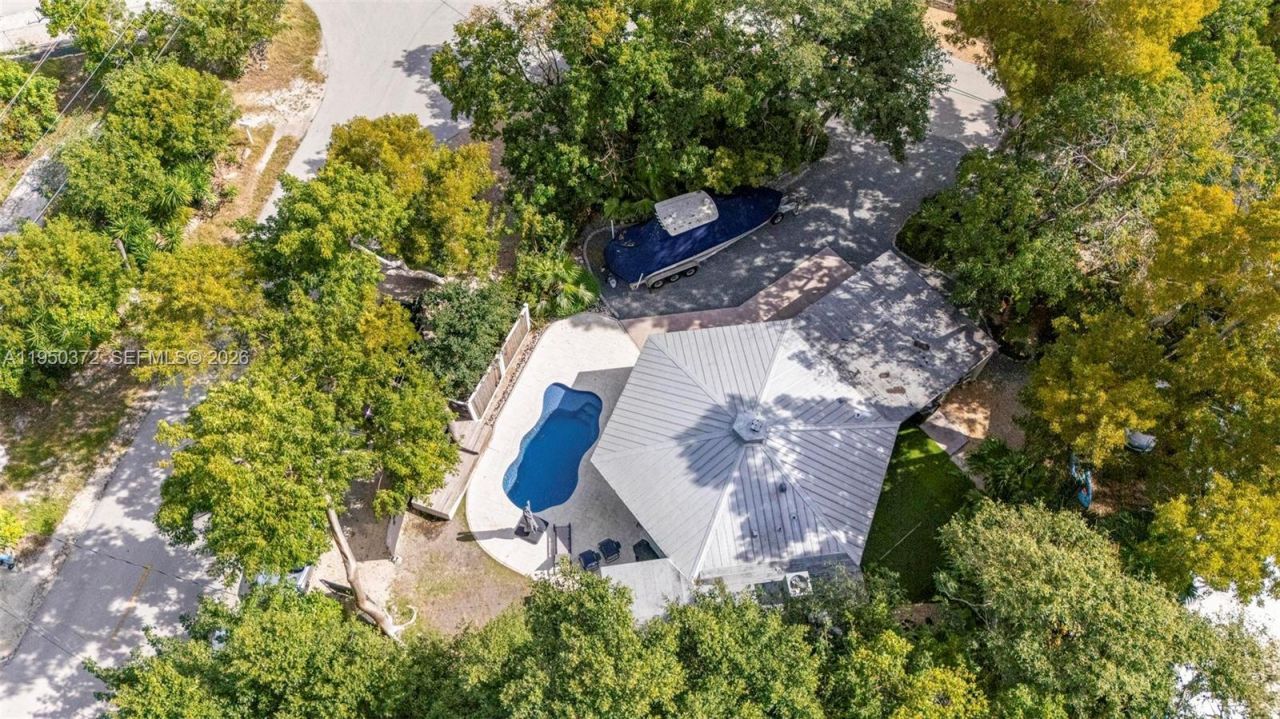 157 Navajo St, Tavernier, FL 33070 Photo