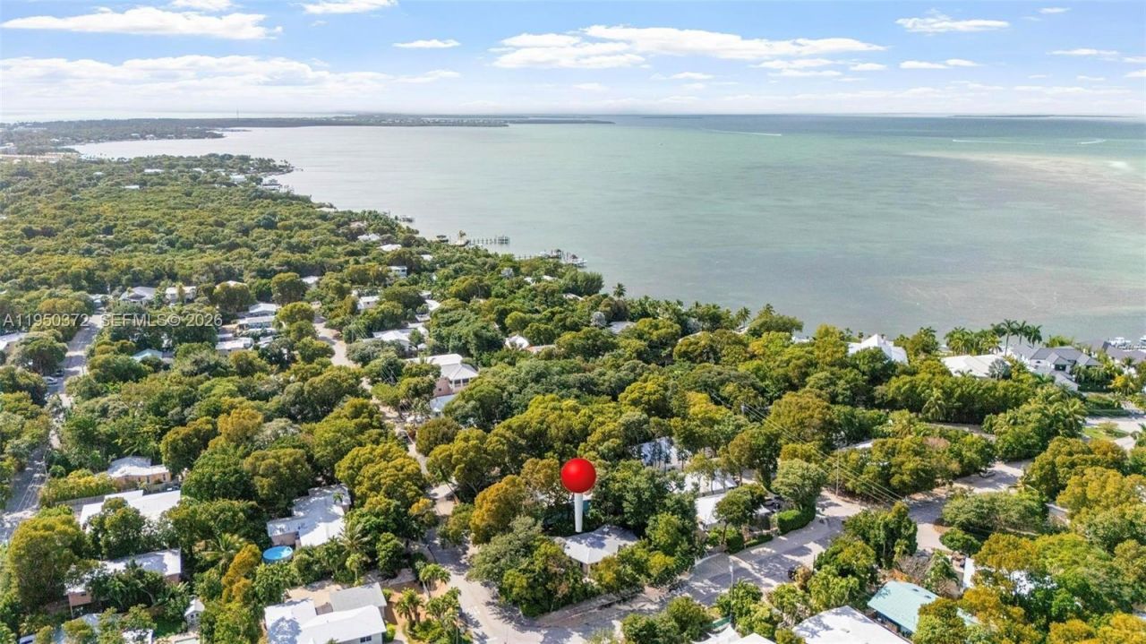 157 Navajo St, Tavernier, FL 33070 Photo