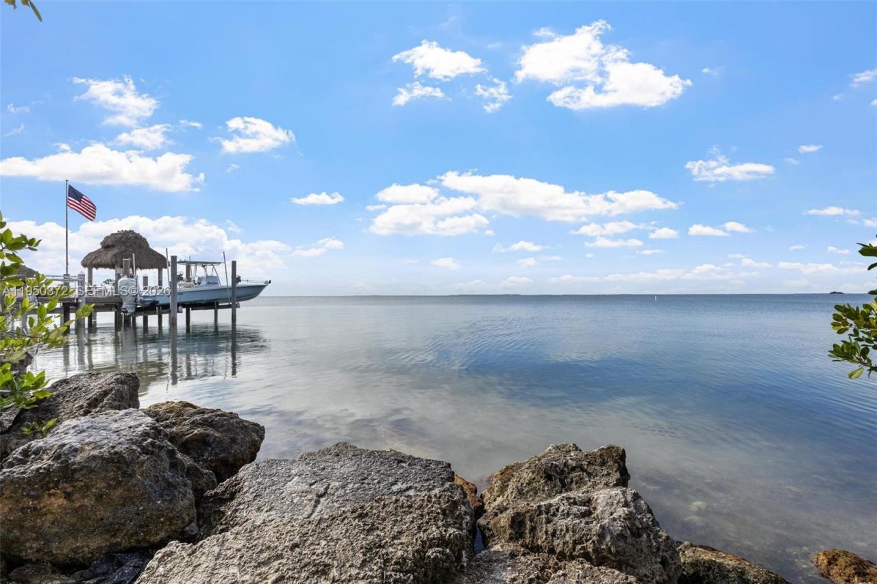 157 Navajo St, Tavernier, FL 33070 Photo