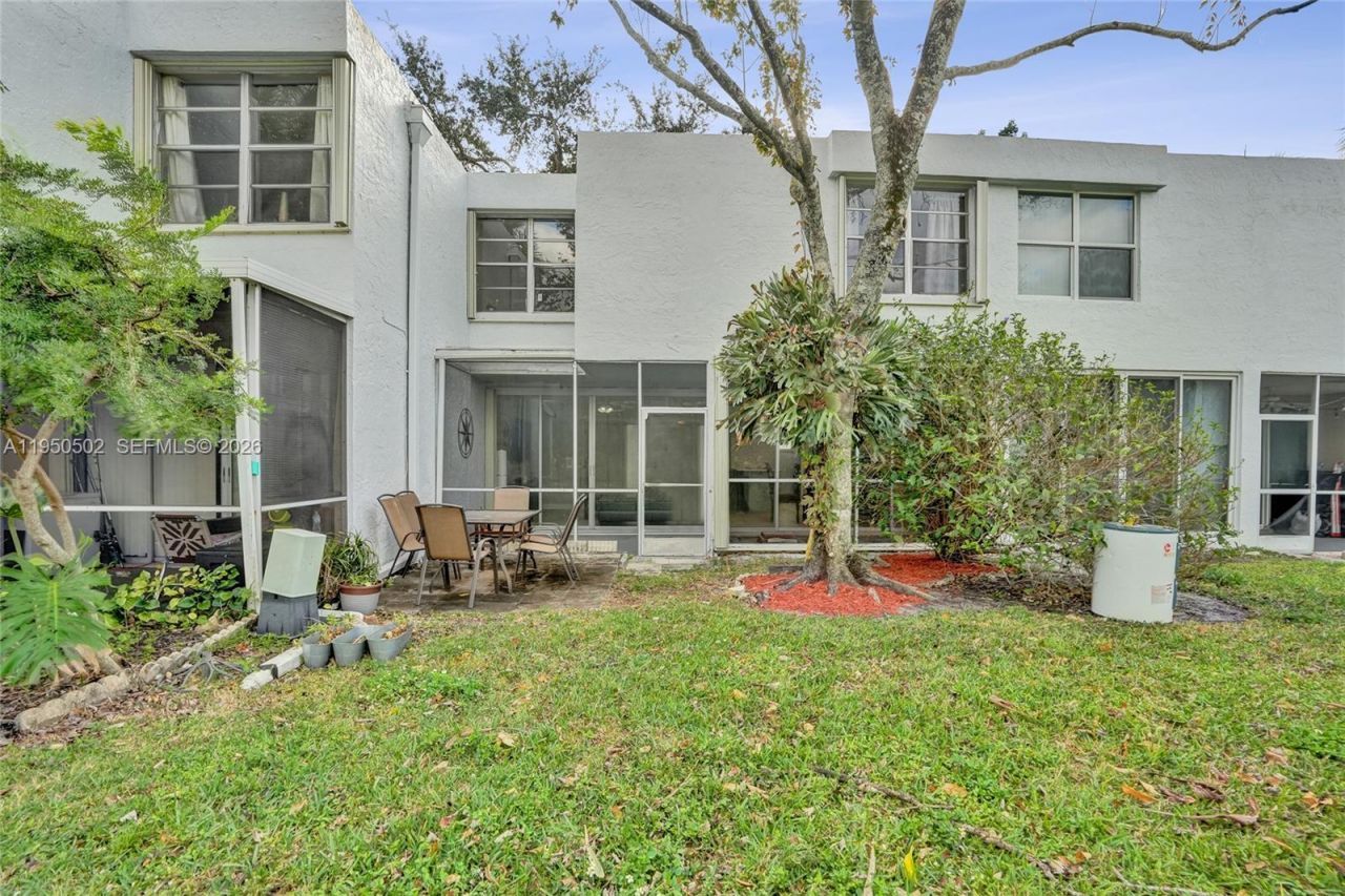 9451 Live Oak Pl , Unit 102, Davie, FL 33324 Photo