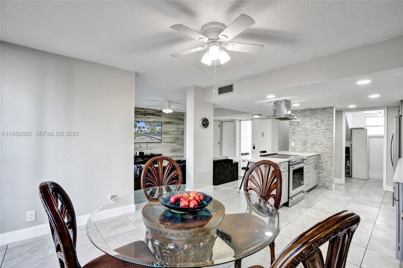 9451 Live Oak Pl , Unit 102, Davie, FL 33324 Photo