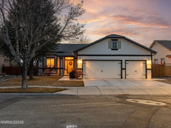 7425 Ash Peak Drive, Sparks, NV 89436