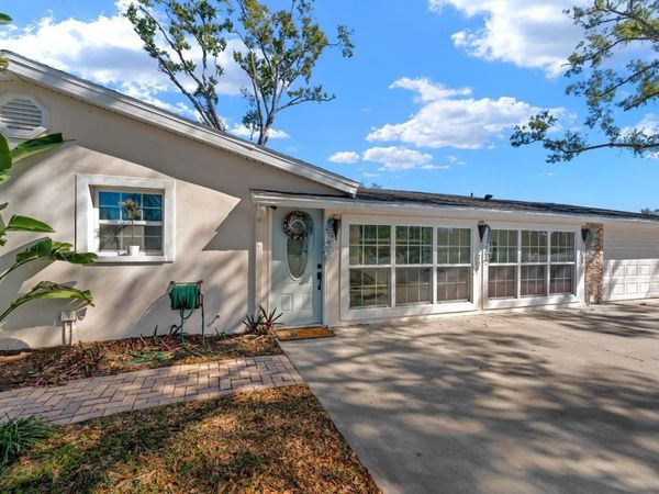 8644 MAY CIRCLE, TAMPA, FL 33614