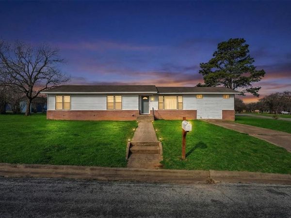 100 Rosedale Avenue, Keene, TX 76059