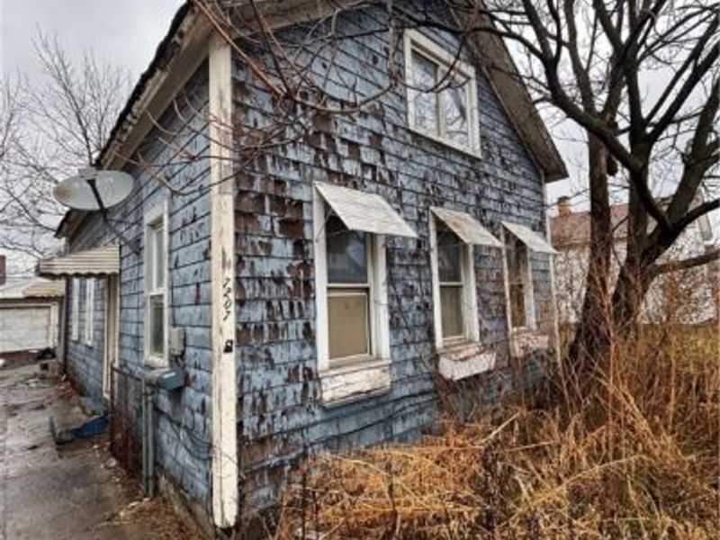 7207 Ivy Avenue, Cleveland, OH 44127 Photo 3