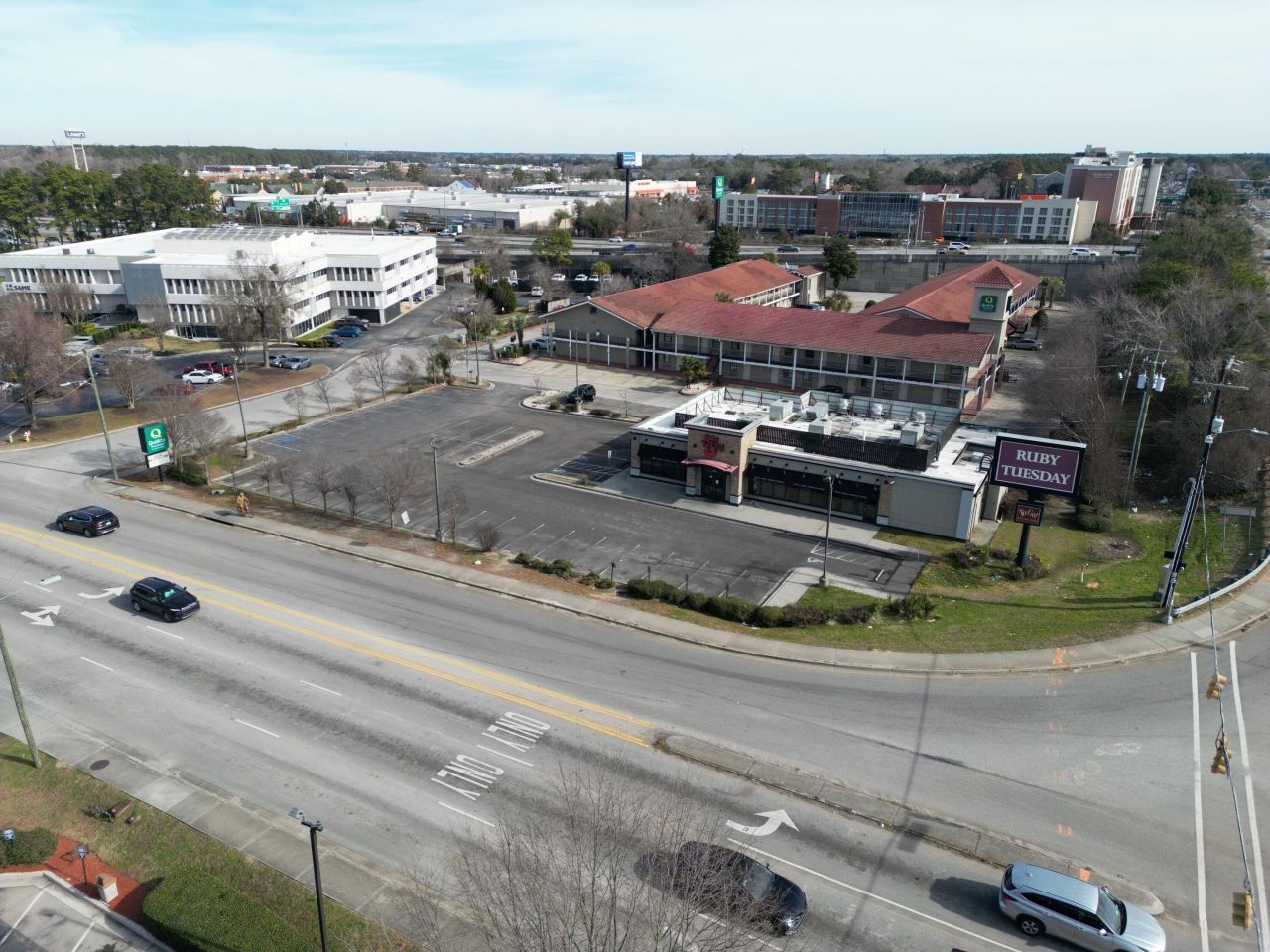 7400 Northside Drive Photo 11