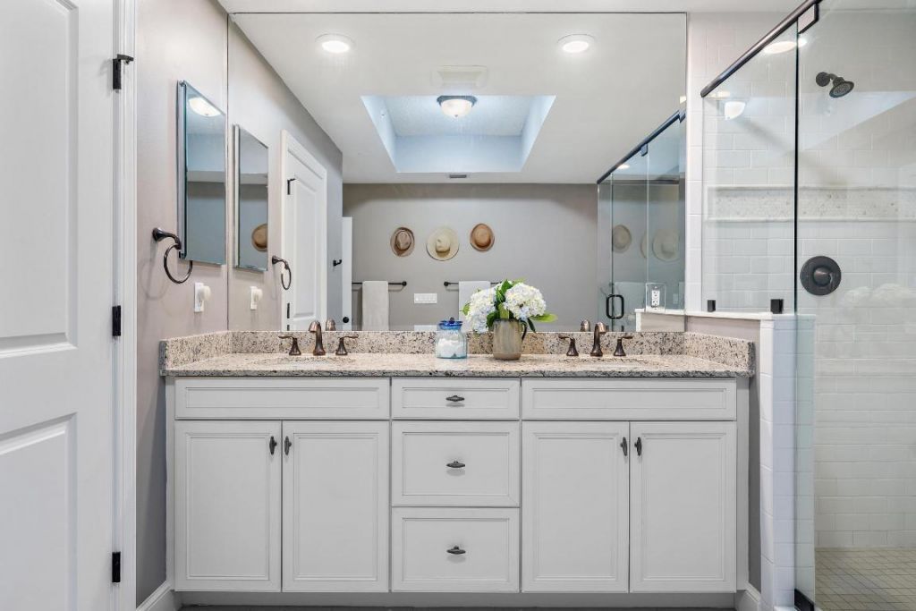 814 Bay Colony Drive S, Juno Beach, FL 33408 Photo