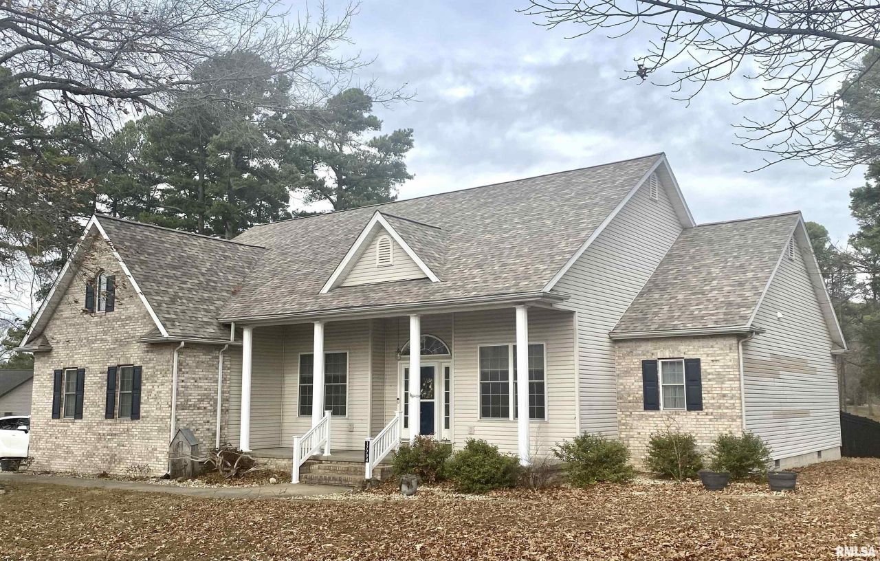 17794 E Fairfield Road, Mt Vernon, IL 62864 Main Photo